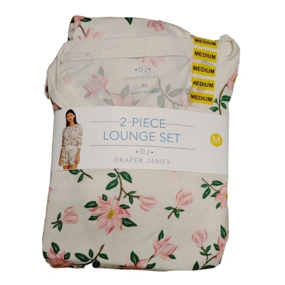 Draper James Other - NWT DJ Draper James Women's Two Piece Lounge Short Set Ivory Floral Small